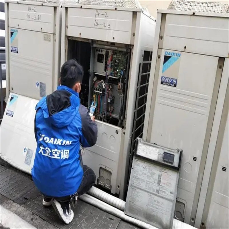 深圳北站柜机空调跳闸故障维修